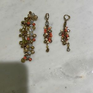 Woman’s jewelry set